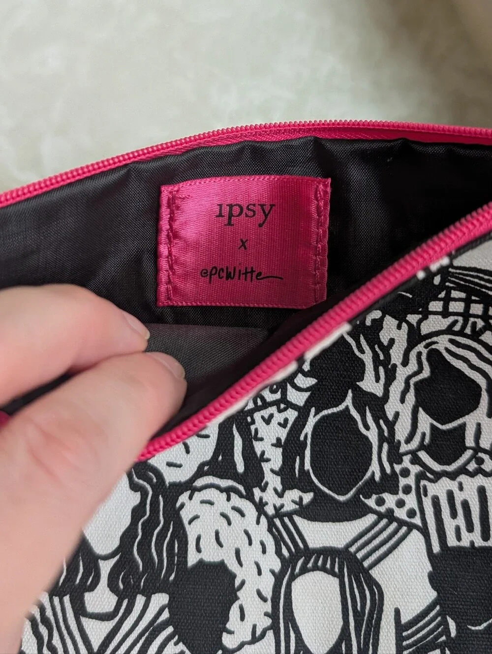Ipsy x epcWitte Black & White Illustrated Canvas Cosmetic Bag Makeup Pouch
